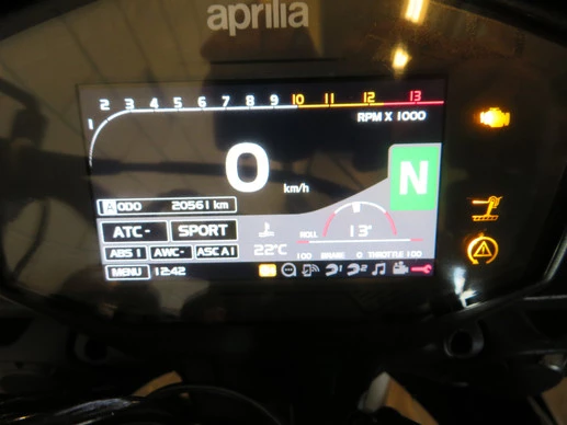 Aprilia Tuono V4 - Afbeelding 6 van 13