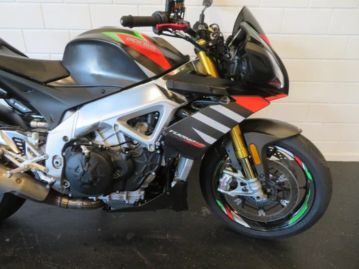 Aprilia Tuono V4 - Afbeelding 9 van 13