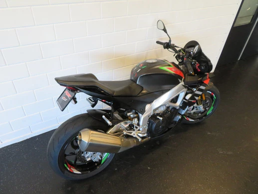 Aprilia Tuono V4 - Afbeelding 11 van 13