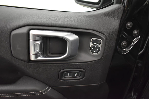 Jeep Wrangler - Afbeelding 18 van 30