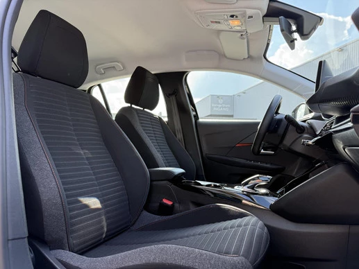 Peugeot e-208 - Afbeelding 13 van 30