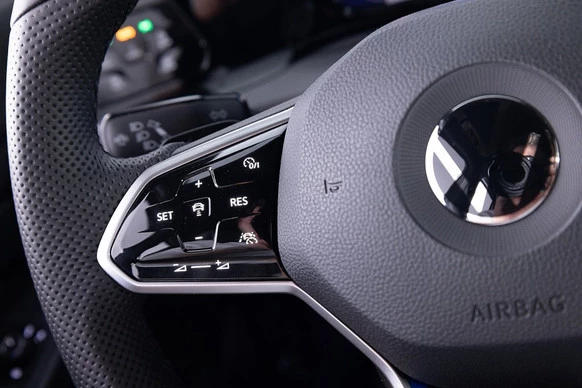 Volkswagen Golf - Afbeelding 13 van 30