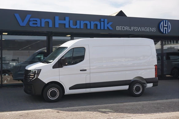 Nissan Interstar