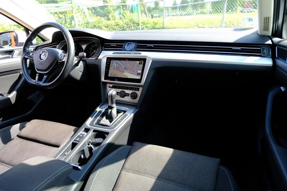 Volkswagen Passat - Afbeelding 5 van 30