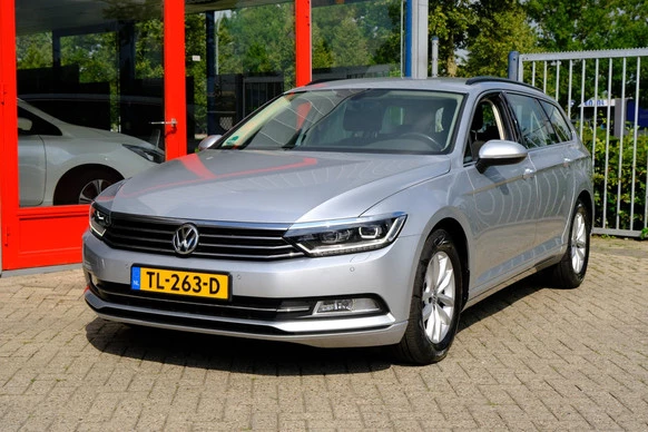 Volkswagen Passat - Afbeelding 29 van 30