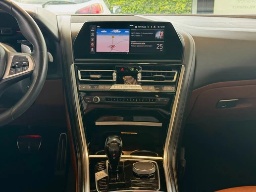 BMW 8 Serie - Afbeelding 28 van 30