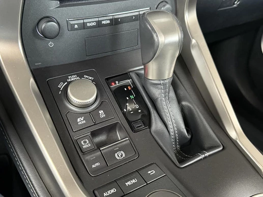 Lexus NX - Afbeelding 26 van 30