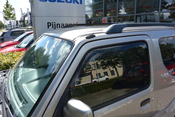 Suzuki Jimny - Afbeelding 13 van 30