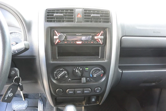Suzuki Jimny - Afbeelding 20 van 30