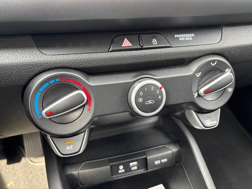 Kia Rio - Afbeelding 8 van 28