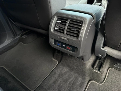 Volkswagen Touran - Afbeelding 17 van 30