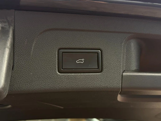 Volkswagen Touran - Afbeelding 18 van 30