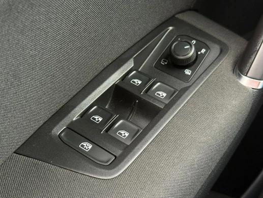 Volkswagen Touran - Afbeelding 22 van 30