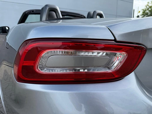 Fiat 124 Spider - Afbeelding 11 van 30