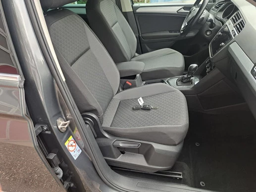 Volkswagen Tiguan - Afbeelding 17 van 30
