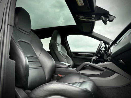 Porsche Cayenne - Afbeelding 26 van 30