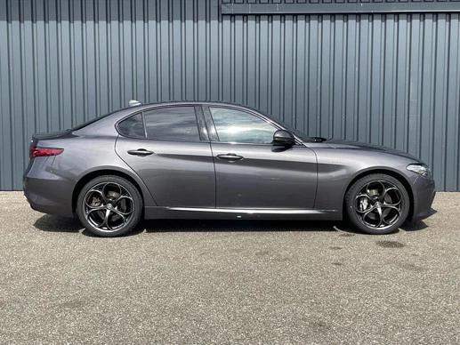 Alfa Romeo Giulia - Afbeelding 4 van 30