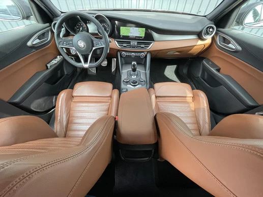 Alfa Romeo Giulia - Afbeelding 14 van 30