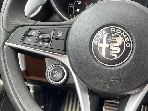 Alfa Romeo Giulia - Afbeelding 16 van 30