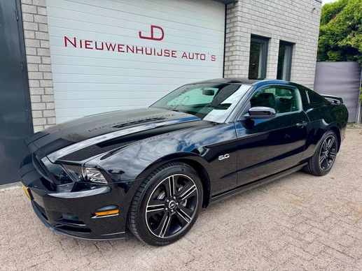 Ford Mustang - Afbeelding 1 van 28