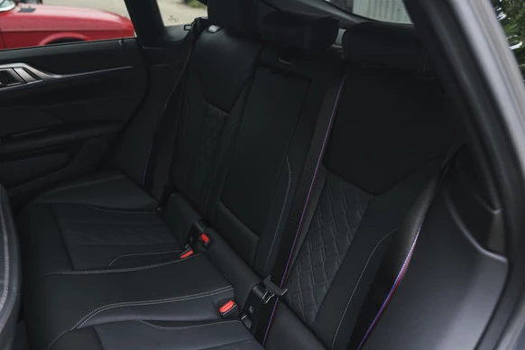 BMW i4 - Afbeelding 12 van 30
