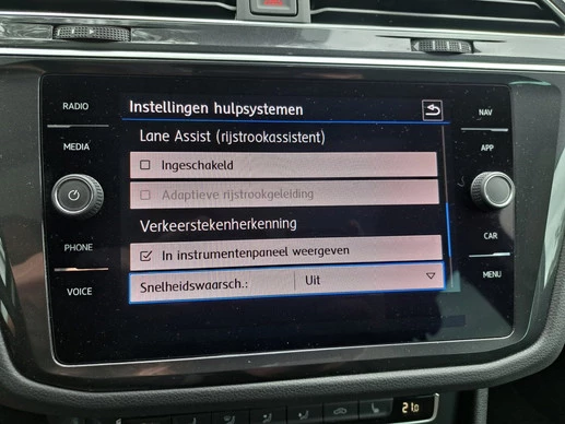 Volkswagen Tiguan - Afbeelding 9 van 30
