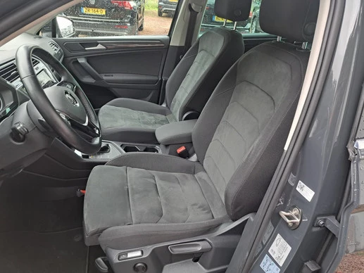 Volkswagen Tiguan - Afbeelding 13 van 30