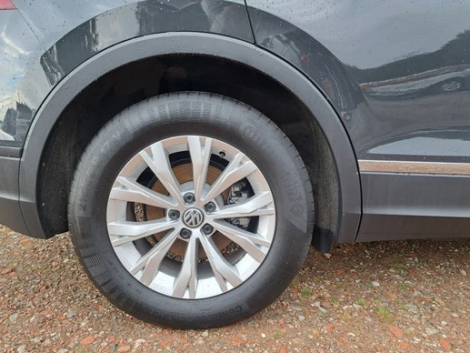 Volkswagen Tiguan - Afbeelding 29 van 30