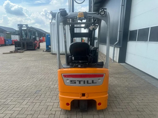 Still  - Afbeelding 17 van 27