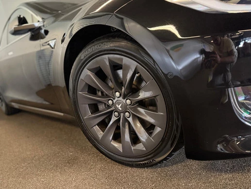 Tesla Model S - Afbeelding 3 van 28