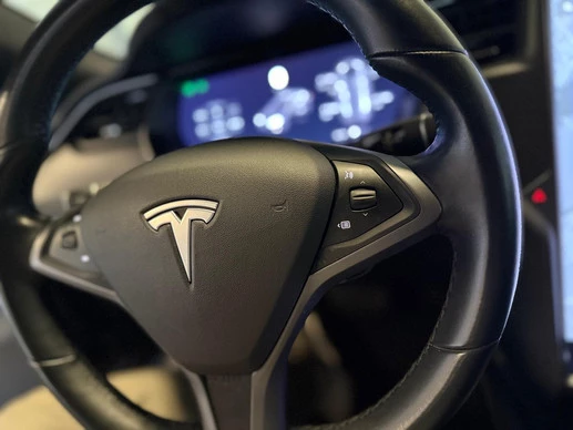Tesla Model S - Afbeelding 17 van 28
