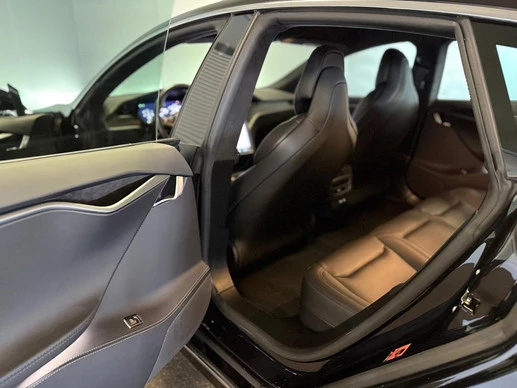 Tesla Model S - Afbeelding 26 van 28