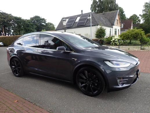 Tesla Model X - Afbeelding 3 van 23