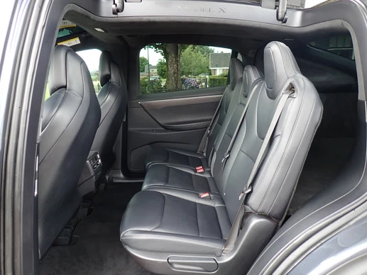 Tesla Model X - Afbeelding 14 van 23