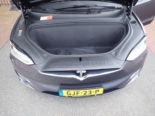 Tesla Model X - Afbeelding 18 van 23