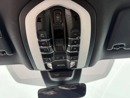 Porsche Macan - Afbeelding 24 van 30