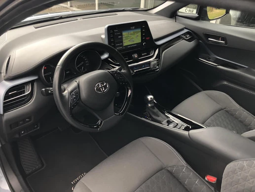 Toyota C-HR - Afbeelding 16 van 30