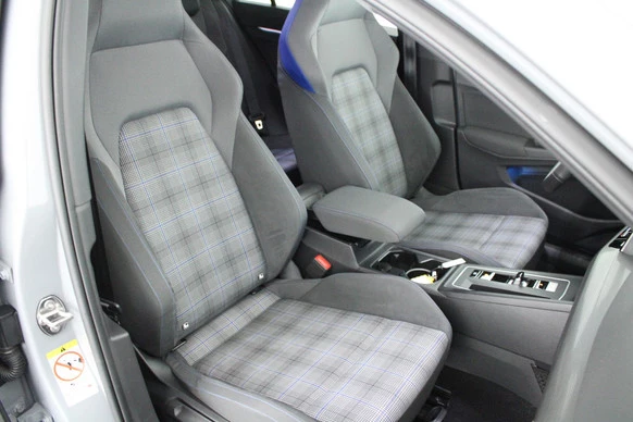 Volkswagen Golf - Afbeelding 2 van 30