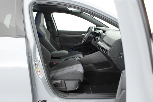 Volkswagen Golf - Afbeelding 12 van 30