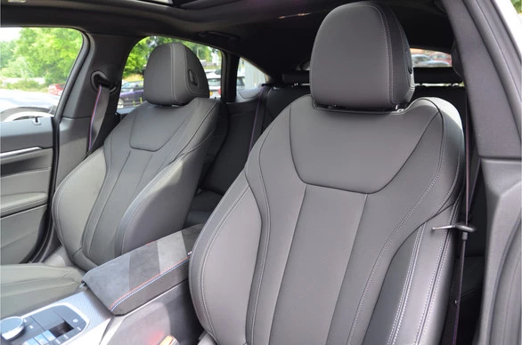 BMW i4 - Afbeelding 13 van 21