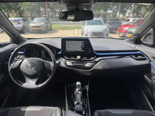 Toyota C-HR - Afbeelding 18 van 30
