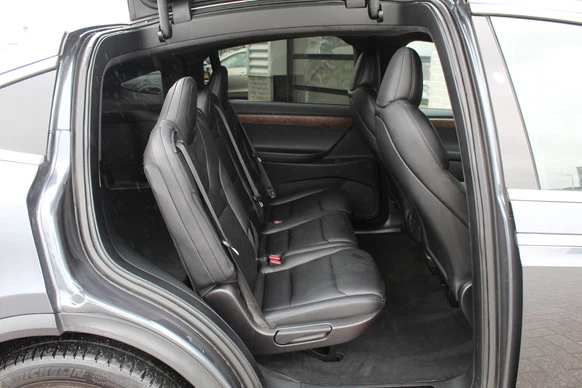 Tesla Model X - Afbeelding 11 van 30