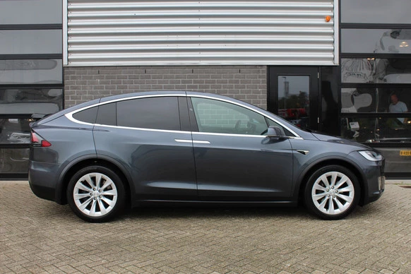 Tesla Model X - Afbeelding 18 van 30