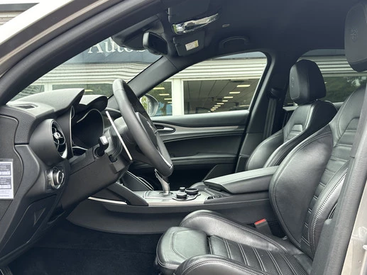Alfa Romeo Stelvio - Afbeelding 4 van 30