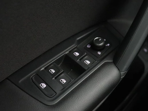 Volkswagen Tiguan - Afbeelding 10 van 30