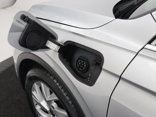 Volkswagen Tiguan - Afbeelding 15 van 30