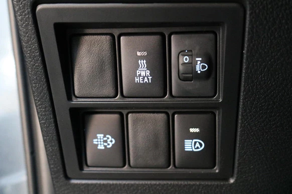 Toyota Hilux - Afbeelding 22 van 30