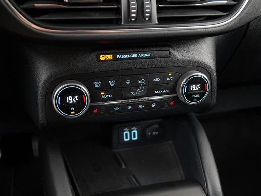 Ford Kuga - Afbeelding 13 van 30