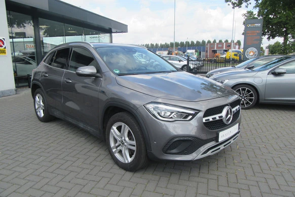 Mercedes-Benz GLA - Afbeelding 2 van 30