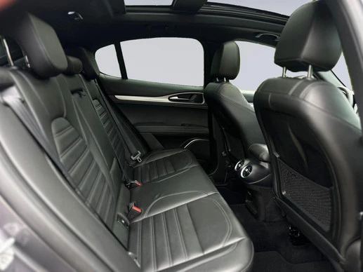 Alfa Romeo Stelvio - Afbeelding 10 van 30